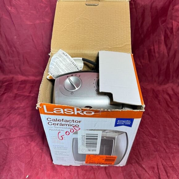 Lasko Ceramic Space Heater w/Temp Control 1500W Indoor 9" Silver 754200 - Picture 5 of 5